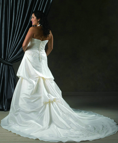 Satin Plus Size Halter Neckline Wedding Gown Free Delivery Elegant Mermaid Style